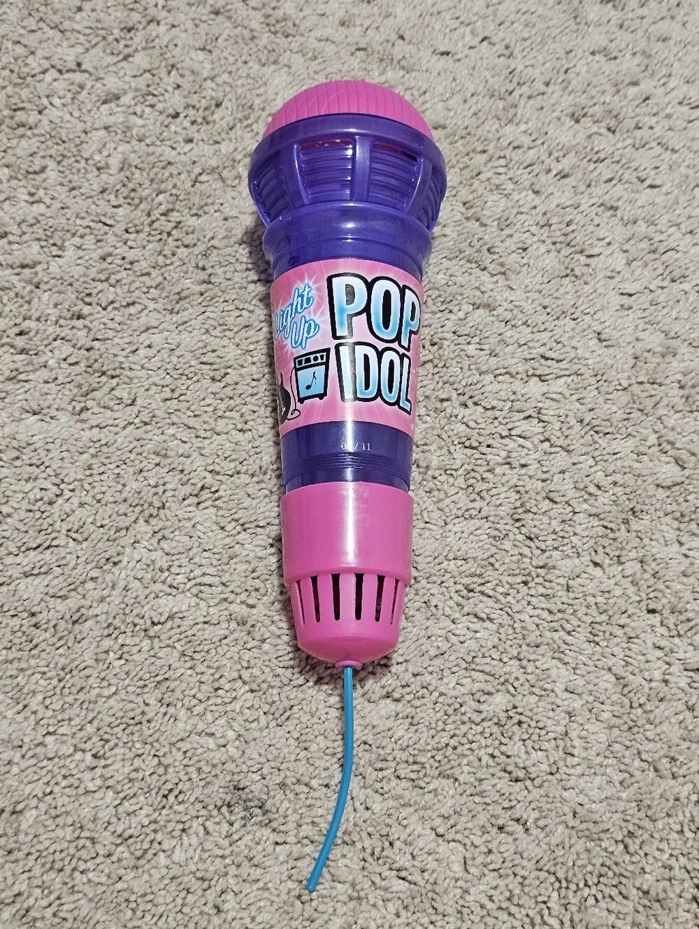 Pop Idol Karaoke Light Up Microphone - Kids Singing Toy